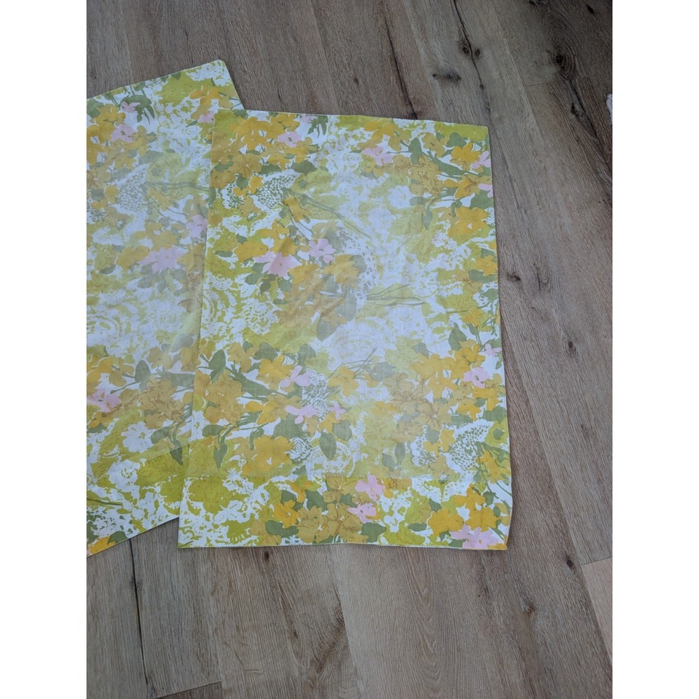 (2) Vtg Martex Pillowcases Yellow & Pink Flowers